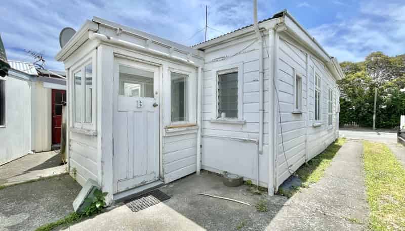 B/17 East Street, Petone