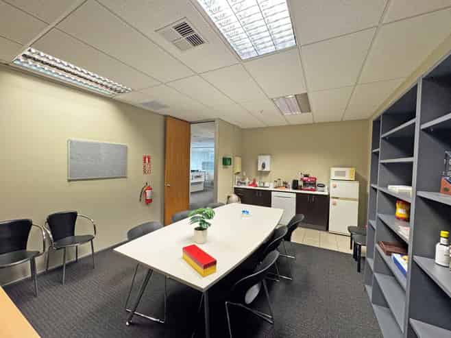 TURNKEY TRITON DRIVE OFFICE - COMPETITIVE RENTAL
