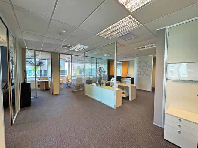 TURNKEY TRITON DRIVE OFFICE - COMPETITIVE RENTAL
