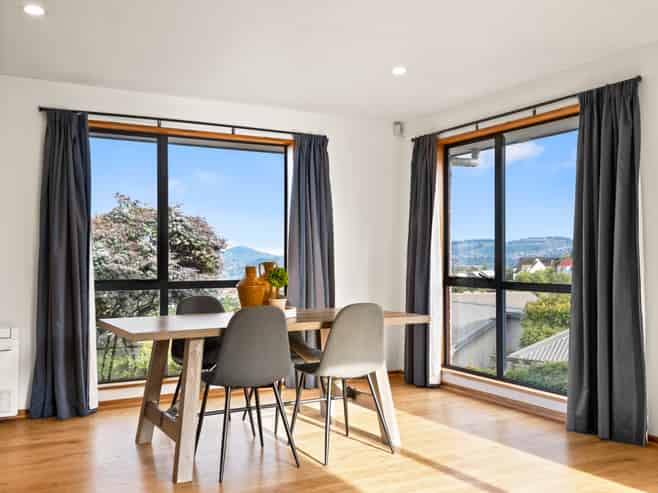 5 Gowan Close, Shiel Hill