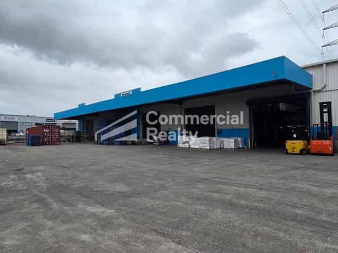 3724Sqm East Tamaki + Racking. Warehouse $125Psm