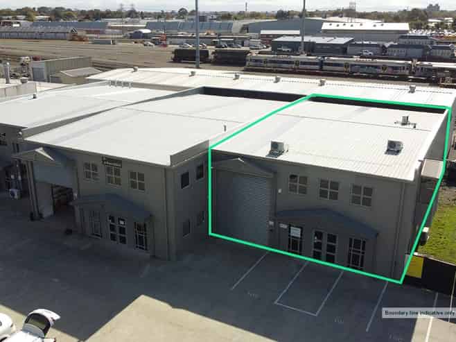 Vacant & Modern Industrial Unit