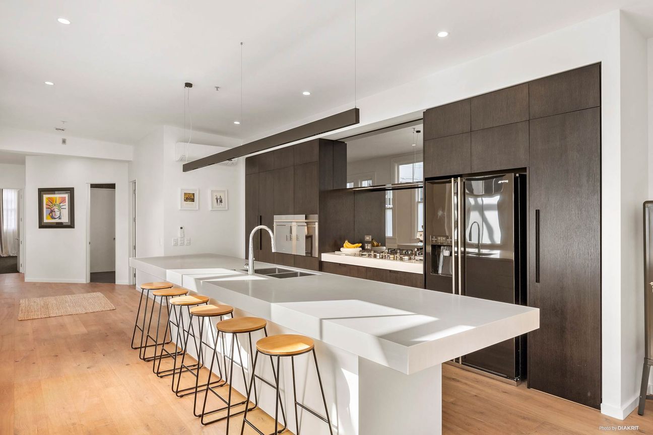 198sqm- Stylish CBD Living - Vista 5