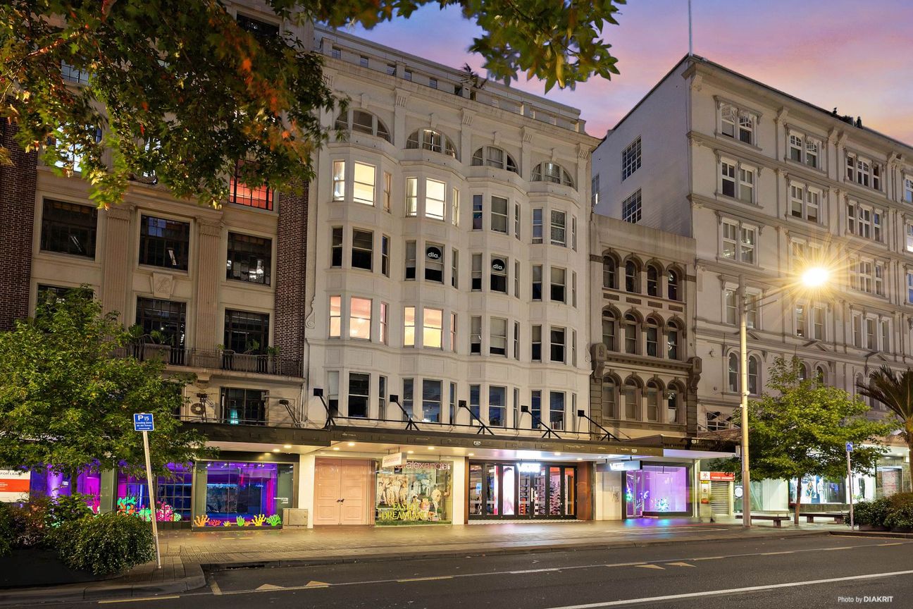 198sqm- Stylish CBD Living - Vista 3