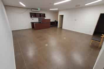 250M² REAR OFFICE/WORK BASE
