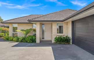 11 North Crest Drive, Onerahi