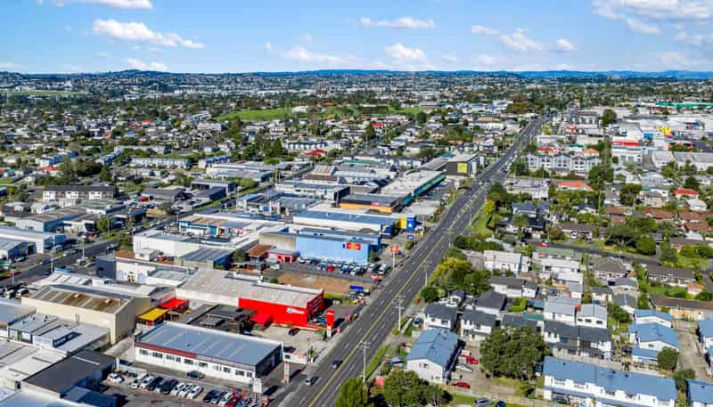 Unit C/4099 Great North Road, Glen Eden