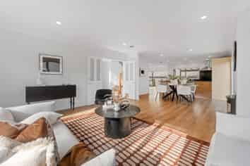 30 Vinewood Drive, Albany