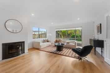 30 Vinewood Drive, Albany