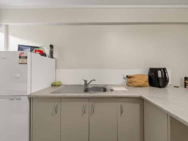 1-3, 35 Malfroy Road, Victoria