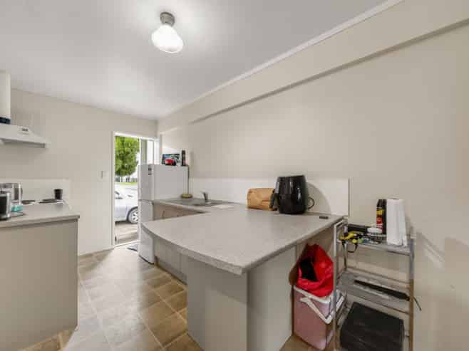 1-3, 35 Malfroy Road, Victoria