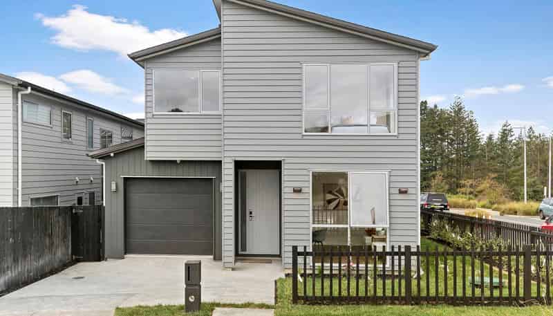 2  Kotuitui Drive, Wainui