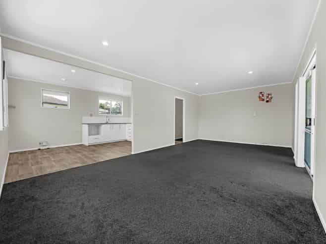 20 Frobisher Way, Clendon Park