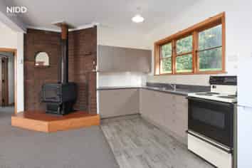 9 Prospect Bank, Wakari