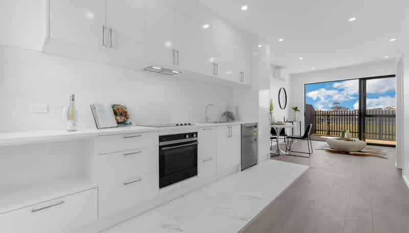 17/17 Barneys Farm Road, Clendon Park