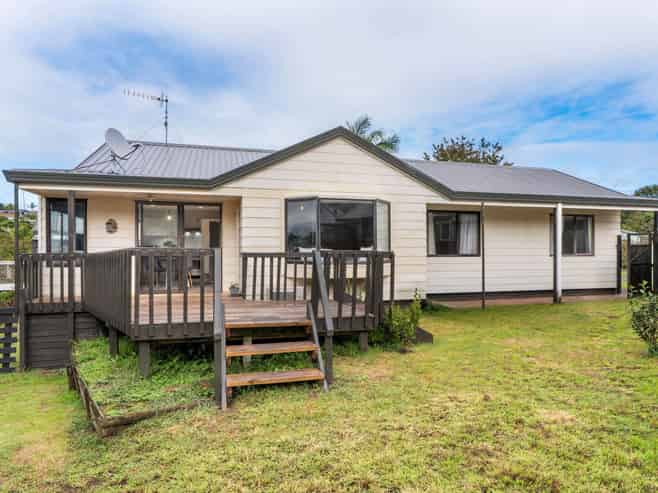 15 Ferndown Close, Brookfield