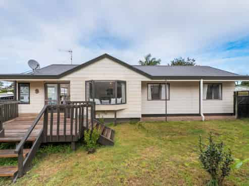15 Ferndown Close, Brookfield