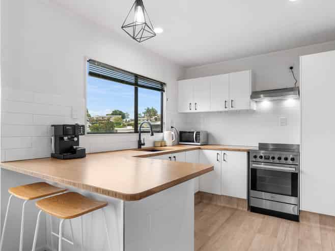 15 Ferndown Close, Brookfield