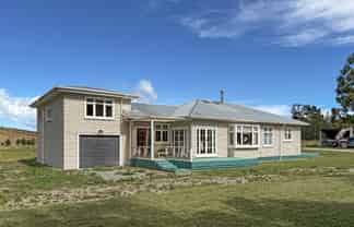 5669A West Coast Road, Springfield