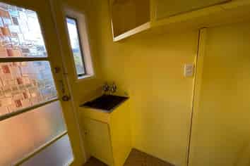 1/6 Hedge Row, Sunnyhills