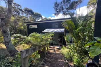 76 Waiheke Road, Waiheke Island