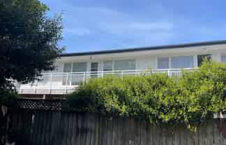 6/16 Lancing Road, Sandringham