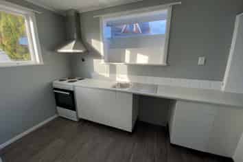 1 Dampier Avenue, Awapuni