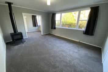 1 Dampier Avenue, Awapuni