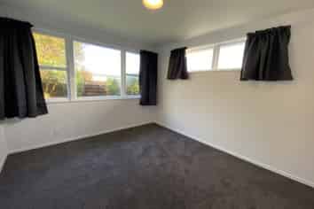 1 Dampier Avenue, Awapuni