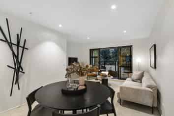 12/8 Dock Street, Freemans Bay