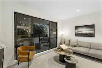 12/8 Dock Street, Freemans Bay