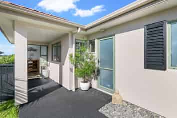 28 Midshipman Court, Gulf Harbour