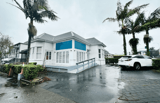 PRIME CORNER, AFFORDABLE RENT
