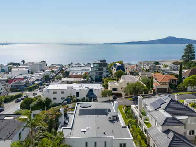 21 Benbow Street, Saint Heliers