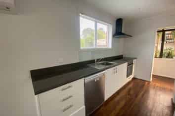 26B Bel Air Drive, Hillsborough