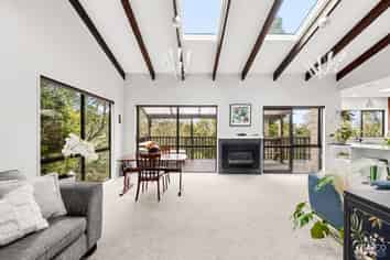 86 Hill Road, Belmont