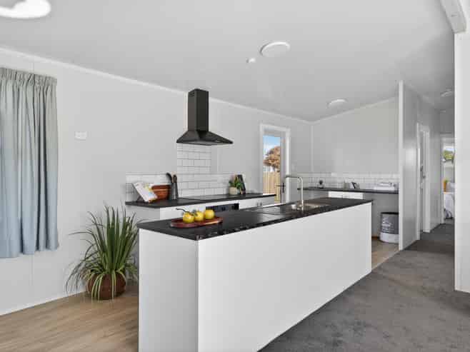 21 Ben Rarere Avenue, Aranui