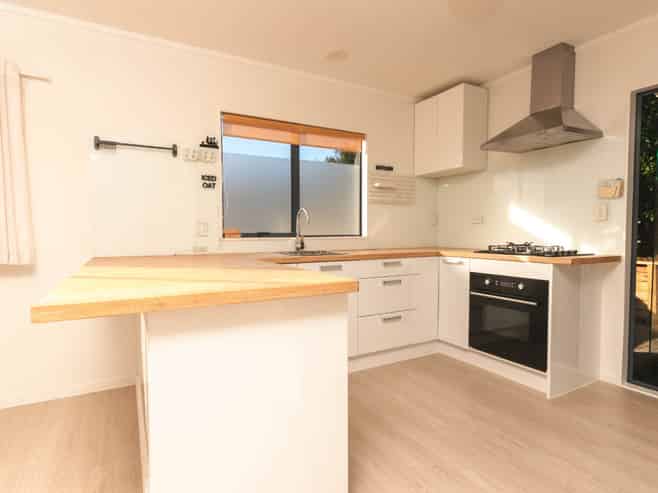 2/59 Santiago Cres, Unsworth Heights