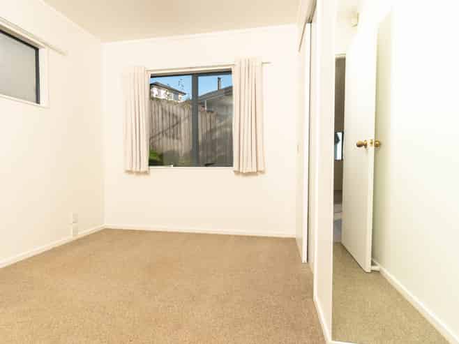 2/59 Santiago Cres, Unsworth Heights