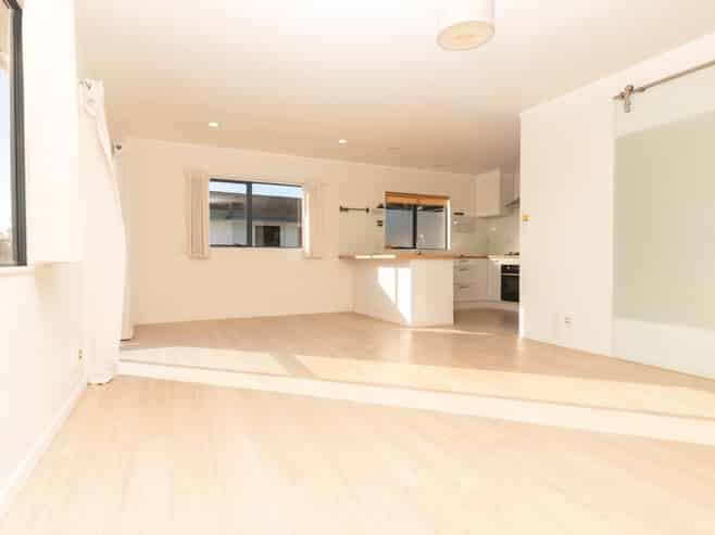 2/59 Santiago Cres, Unsworth Heights