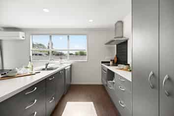 1/6 Page Place, Hamilton East