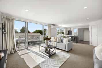 1/6 Page Place, Hamilton East