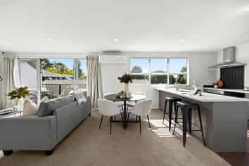 1/6 Page Place, Hamilton East