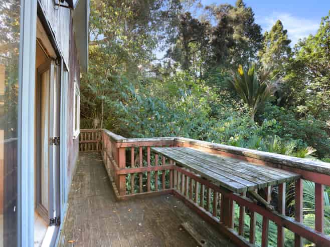 45 Takahe Road, Titirangi