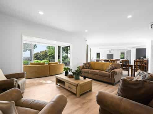 2/234 Gillard Road, Ngahinapouri