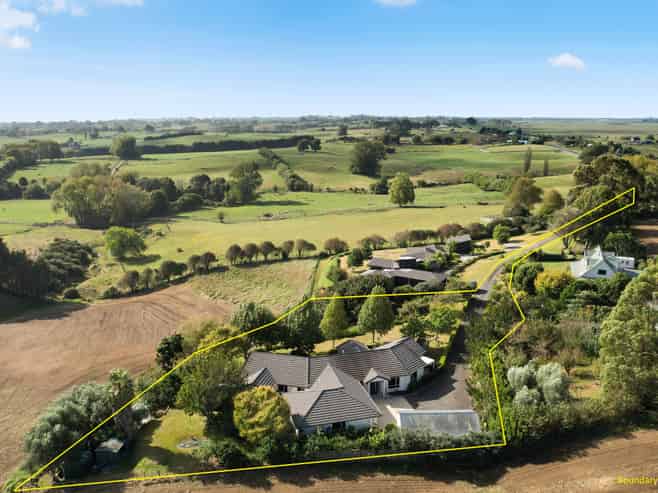 2/234 Gillard Road, Ngahinapouri