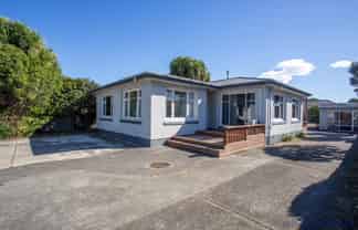 74 Springs Road, Hornby