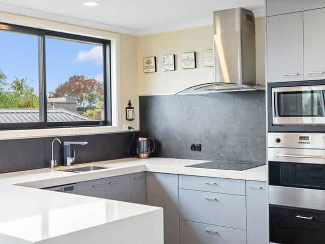 17 Blakewell Place, Beachlands