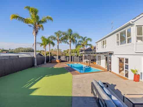 81 Tahapa Crescent, Meadowbank