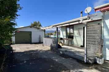 9 Menzies Street, Westport